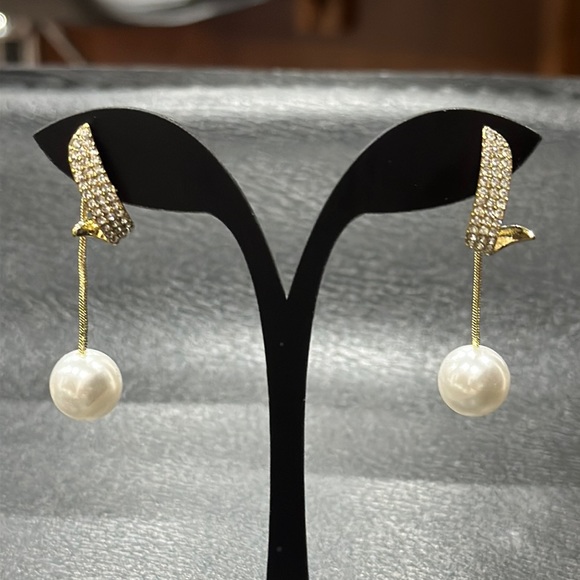 Pearl Earrings For Women, Luxury Round Pearl Earrings, Shinning Luxury Round - Picture 2 of 12